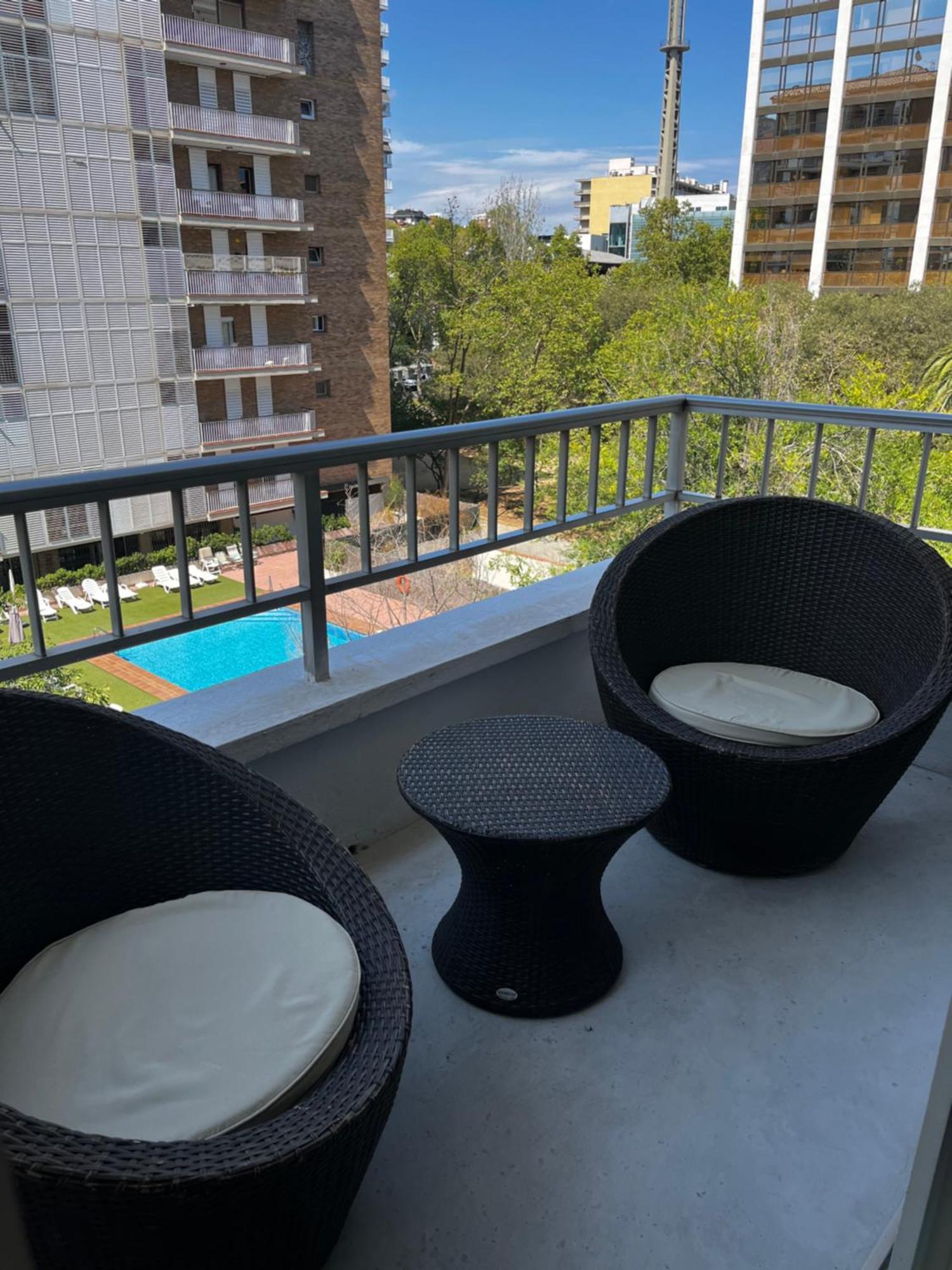 Precioso Y Tranquilo Apartamento Zona Alta Diagonal Barcelona Kültér fotó